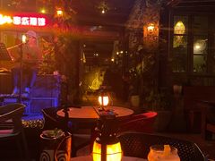 -城墙外BAR