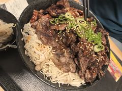 -難波肉劇場