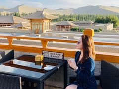 -敦煌山庄摘星阁