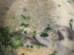-津津老鸭粉丝馆(正东路店)