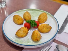 -玫瑰园西餐厅(新华大厦店)