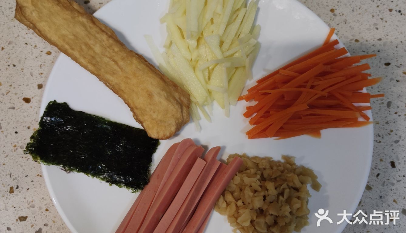 适合宝宝的超快手营养早餐海苔饭团
