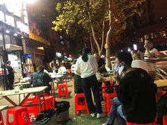 -老东镇啤酒屋海鲜加工·蒸汽海鲜·海鲜烧烤(台东店)