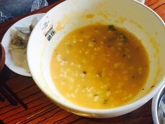 -阿瓦山寨·湘菜现炒·剁椒鱼头王(咸阳总店)