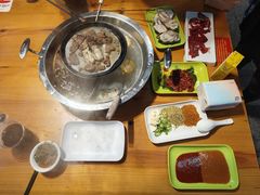 -养牛邓·潮汕牛肉海鲜自助火锅(广州店)