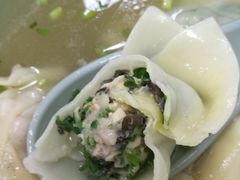 香菜木耳肉馄饨-顶巧鸡汤馄饨(虹口总店)