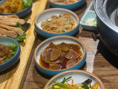 -明洞阿姨·韩式酱蟹烤肉·创意料理(三元桥店)