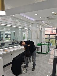 -镁连社·美联社