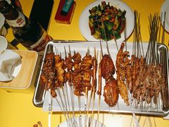 -三个大叔烤羊肉串·歌手驻唱·碳烤鲜肉(西三旗店)