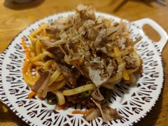 泡菜牛肉炒乌冬-一道浪居酒屋