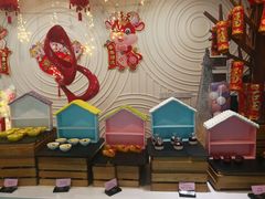 -亚洲国际大酒店·云顶阁旋转自助餐厅