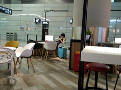-肯德基(虹桥机场T2北指廊精选外卖点店)