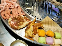 -哈哈碳都·牛肋条无限自助烤肉(宝龙店)