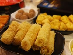 -鲜入围煮花胶鸡海鲜火锅