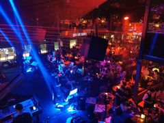 -808 LiveHouse