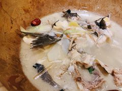 -滇香肴·云南菜蒸汽石锅鱼(云南北路店)
