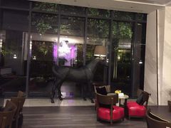 -上海虹桥西郊假日酒店