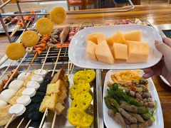 -哈尔滨小酒馆·鲜肉现穿自助烧烤(康新花园店)