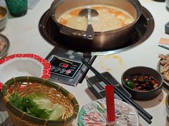 -喃喃椰·糟粕醋·椰子鸡火锅(七堡花园店)