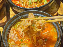 -有红鸡毛店·砂锅菜(抚琴夜市店)