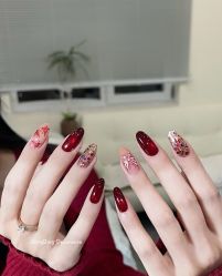 -赢韵美甲美睫瑞士净斑中心