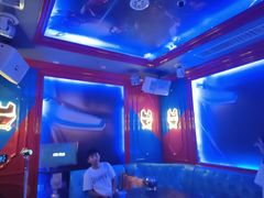 -UK派对KTV(日月广场店)