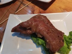 烤猪蹄-阿里巴巴海鲜烧烤家常菜(黄岛店)