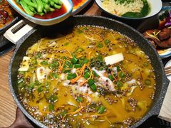 -山城外·非遗酸菜鱼(财富中心店)