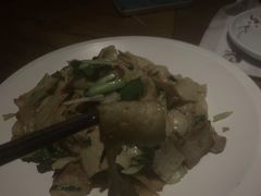 -黄泥岗·地道湖北菜(奥特莱斯店)