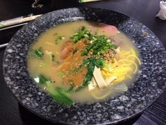 -小蛮椒麻辣烫·麻辣拌(青浦宝龙店)