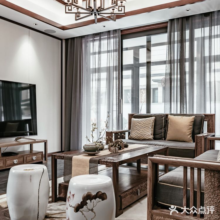 300㎡新中式，上演“小桥流水人家”既视感