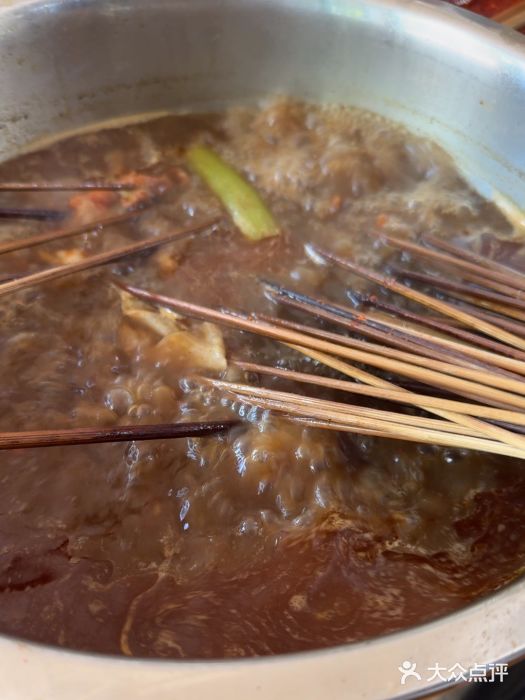 学街秀兰麻辣烫图片