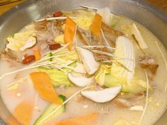 -佬土鹅肠火锅(解放路店)
