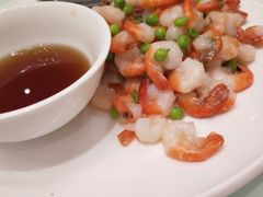 手剥凤尾河虾仁-新吉士·上海菜(浦东LCM置汇旭辉店)