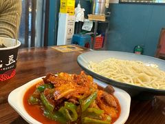 -劳动公园新疆人烤腰子