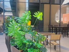 -臻鲜燕海鲜融合餐厅(金陵style店)