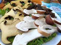 -民食香·腊排骨野生菌美食(木府店)