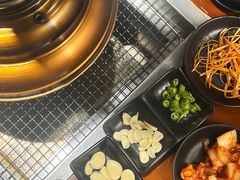 -肉甲韩国木炭烤肉(新壹街1店)