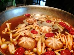 -湊湊火锅·茶憩(新中关购物中心店)