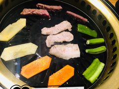 -炼火烤肉店