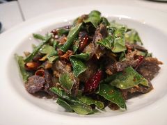 柠檬叶牛干巴-半山腰·云南菜(侨福芳草地店)