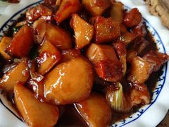 红烧肉烧土豆-喜来登特色餐厅