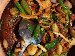 -八府香鸭·啫啫煲(华山路店)