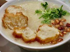 荔湾艇仔粥-点都德(龙之梦店)