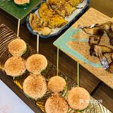 一方酒馆、一船