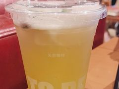 -西西弗书店&矢量咖啡(壹方购物中心店)