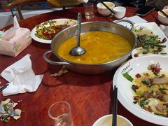 -将就吃农家特色土菜馆