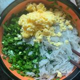 自己做的韭菜盒子