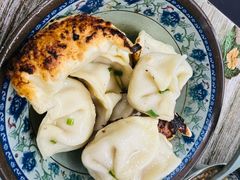 -无名氏宵夜小摊(祝家三姐妹馄饨店)