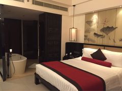 -三亚湾海居铂尔曼度假酒店